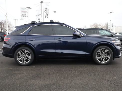 Used 2024 Genesis GV70 3.5T Sport w/ Sport Advanced Package image 3