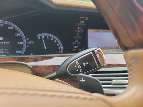 Used 2013 Mercedes-Benz S 550 4MATIC image 28