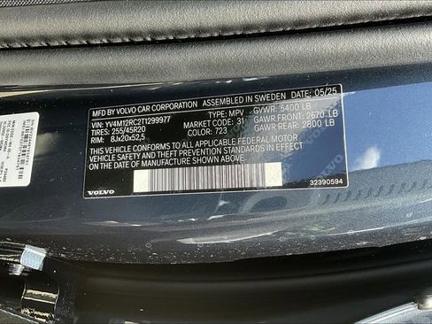 New 2026 Volvo XC60 B5 Plus w/ Protection Package Premier image 27