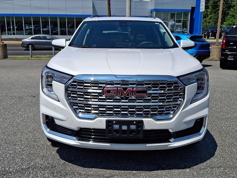 Certified 2023 GMC Terrain Denali w/ Denali Premium Package AWD/4WD image 2