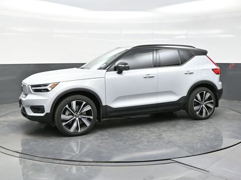 Used 2021 Volvo XC40 P8 Recharge AWD/4WD image 3