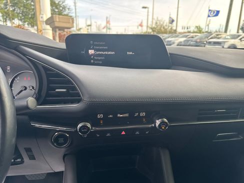 Used 2023 MAZDA MAZDA3 2.5 Turbo Sedan w/Premium Plus image 21