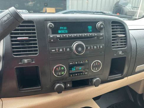 Used 2007 Chevrolet Silverado 1500 LT w/ South Central Value Package image 15