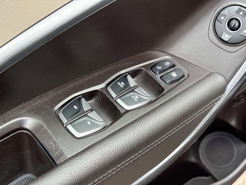 Used 2018 Hyundai Santa Fe Sport image 25