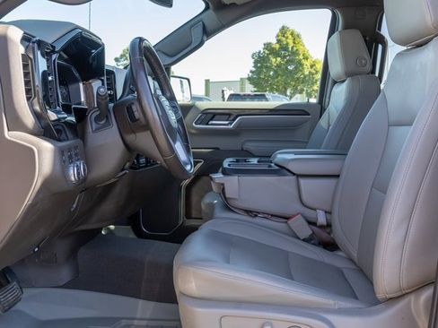 Certified 2022 GMC Sierra 1500 SLT w/ X31 Off-Road Package image 6