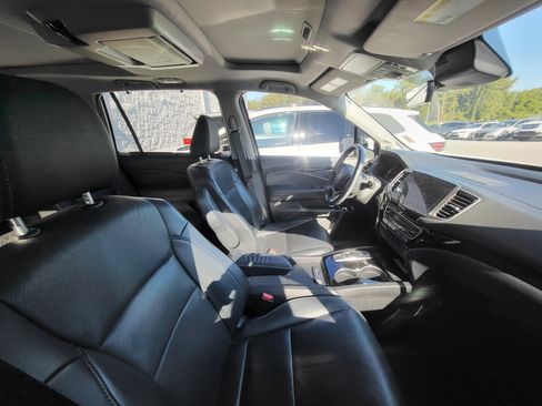 Used 2019 Honda Pilot Elite image 8
