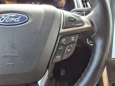 Used 2021 Ford Edge Titanium FWD image 16