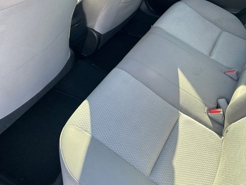 Used 2015 Toyota Corolla LE image 11