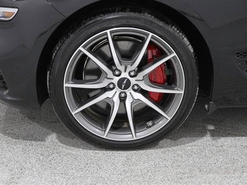 Certified 2025 Genesis G70 2.5T image 21