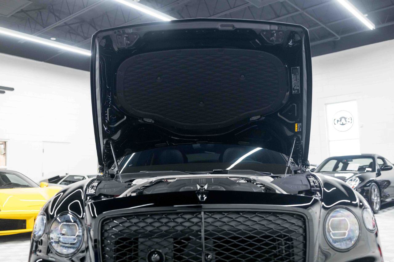 Used 2025 Bentley Flying Spur Plug-In Hybrid AWD/4WD image 86