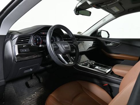Used 2022 Audi Q8 Premium Plus AWD/4WD image 4