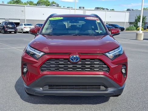Used 2022 Toyota RAV4 XLE Premium AWD/4WD image 2