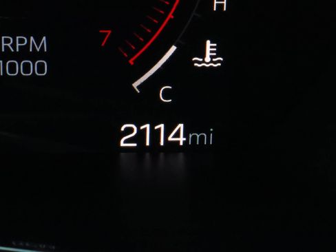 Used 2026 GMC Canyon Elevation w/ Convenience Package image 29