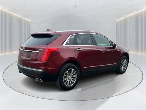Used 2017 Cadillac XT5 Luxury w/ Driver Awareness Package FWD image 4