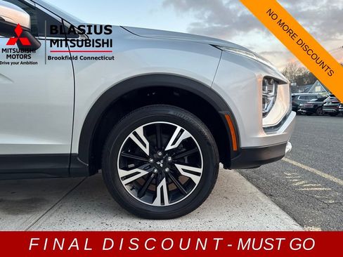 Used 2023 Mitsubishi Eclipse Cross SE image 11