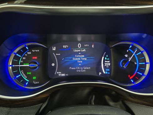 Used 2021 Chrysler Pacifica Pinnacle FWD image 33