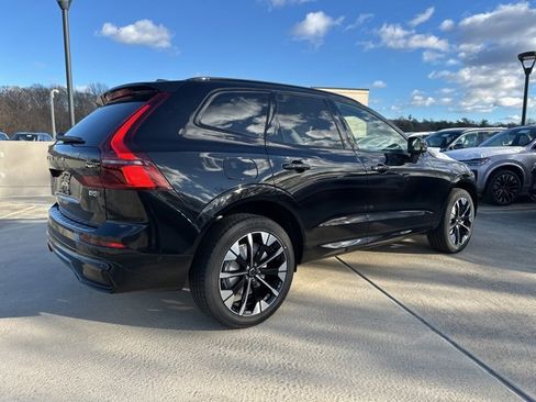 New 2026 Volvo XC60 B5 Plus w/ Protection Package Premier image 7