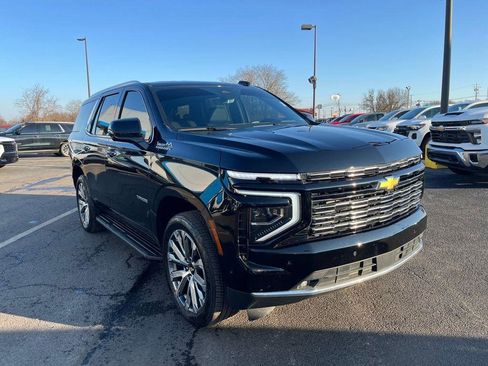 Used 2025 Chevrolet Tahoe High Country w/ Sun And Tow Package image 7