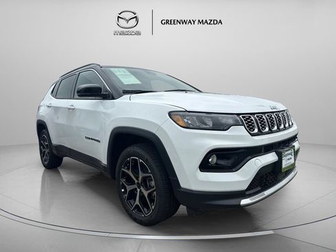 Used 2026 Jeep Compass Limited AWD/4WD image 2