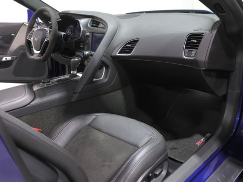 Used 2017 Chevrolet Corvette Z06 image 10
