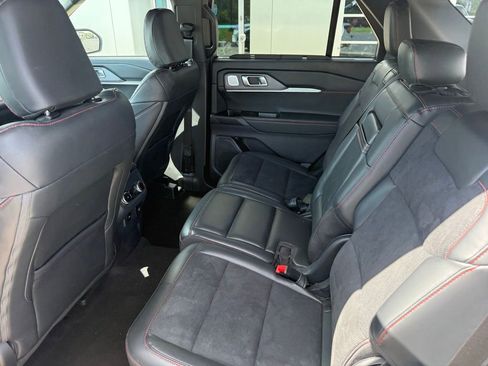 Used 2025 Ford Explorer ST AWD/4WD image 17