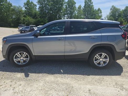 Used 2024 GMC Terrain SLE AWD/4WD image 8