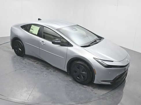 New 2026 Toyota Prius LE image 52