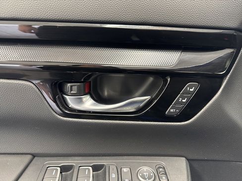 Used 2025 Honda CR-V Sport Touring image 37