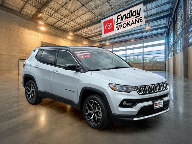Used 2025 Jeep Compass Limited AWD/4WD image 2