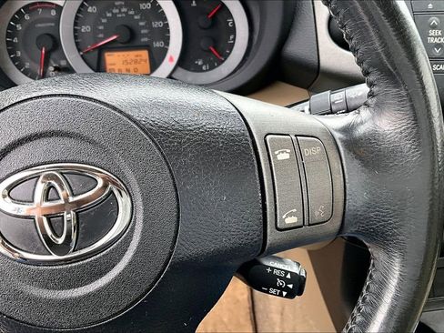 Used 2010 Toyota RAV4 Limited image 28