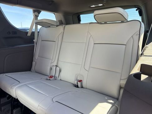 New 2026 GMC Yukon XL Denali w/ Denali Reserve Package AWD/4WD image 24