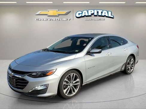 Used 2021 Chevrolet Malibu LT image 1
