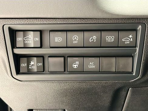 New 2026 Toyota Tundra Platinum AWD/4WD image 9