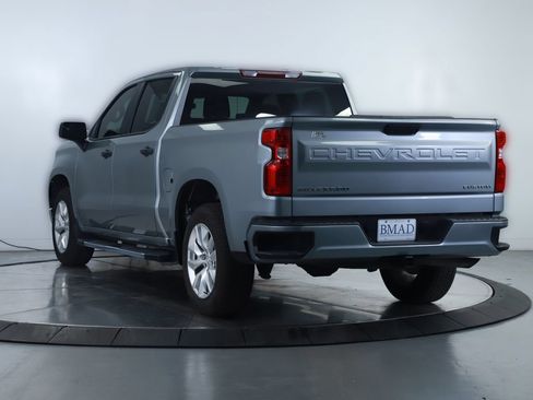 Used 2024 Chevrolet Silverado 1500 Custom RWD image 10