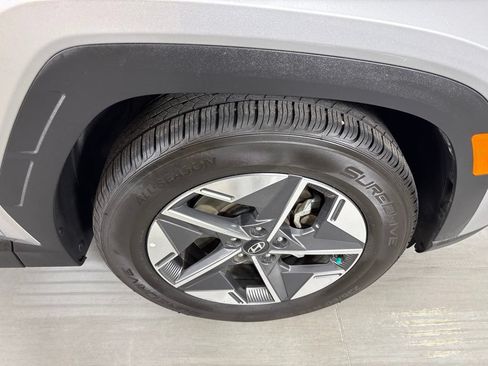 Used 2025 Hyundai Tucson SEL FWD image 14