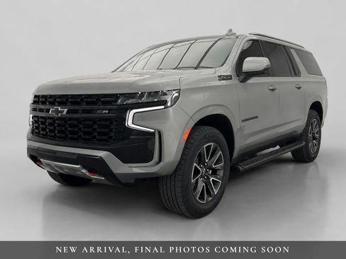 Used 2023 Chevrolet Tahoe Z71 w/ Luxury Package AWD/4WD image 1