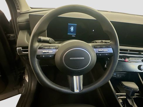 Used 2025 Hyundai Tucson SEL image 18