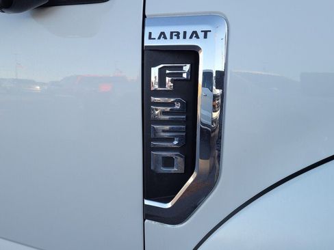 Used 2018 Ford F250 Lariat w/ Lariat Ultimate Package image 16