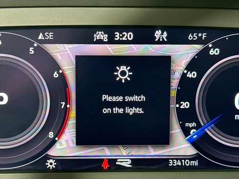 Used 2022 Volkswagen Atlas SEL R-Line image 12