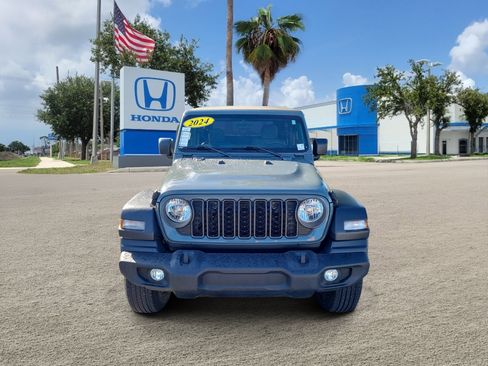 Used 2024 Jeep Wrangler Sport AWD/4WD image 2