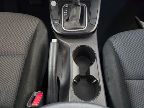 Used 2025 Kia Soul LX FWD image 23