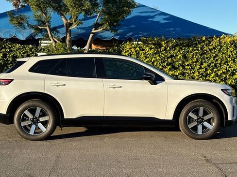 New 2026 Honda Prologue Touring image 3