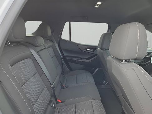 Used 2025 Chevrolet Equinox LT image 16