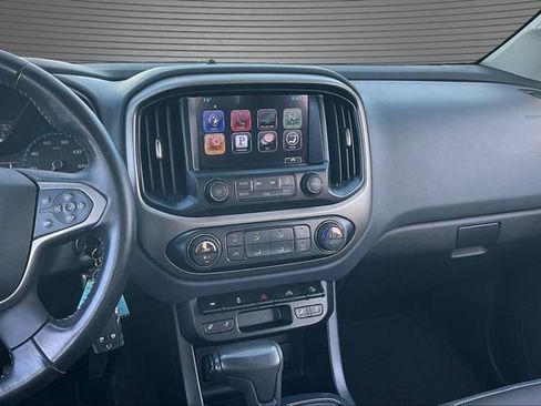 Used 2016 Chevrolet Colorado Z71 AWD/4WD image 10
