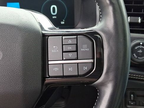 Used 2023 Ford F150 Lightning Platinum AWD/4WD image 26