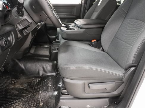 Used 2024 RAM 3500 Tradesman image 16