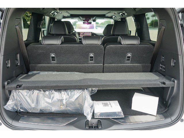 New 2026 INFINITI QX80 Autograph w/ Premium Cargo Package AWD/4WD image 11