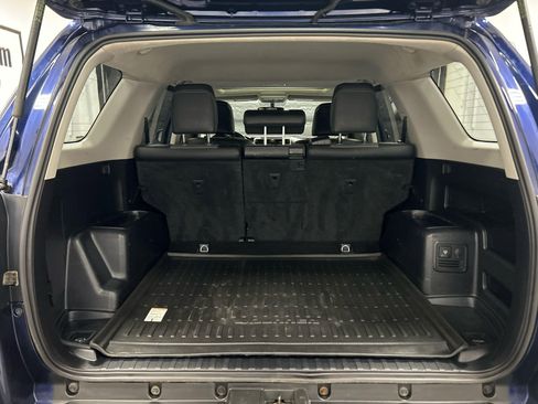 Used 2019 Toyota 4Runner SR5 Premium AWD/4WD image 12