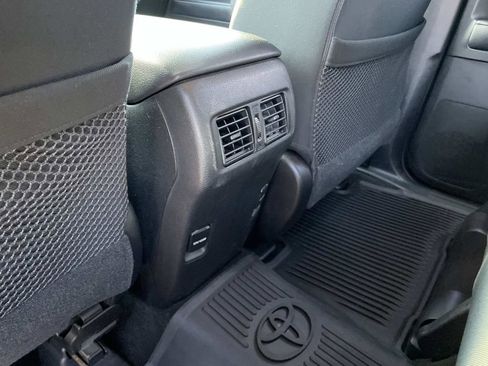 Used 2018 Toyota 4Runner SR5 image 12