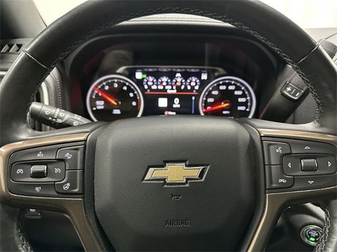 Used 2021 Chevrolet Silverado 1500 High Country w/ Technology Package image 10